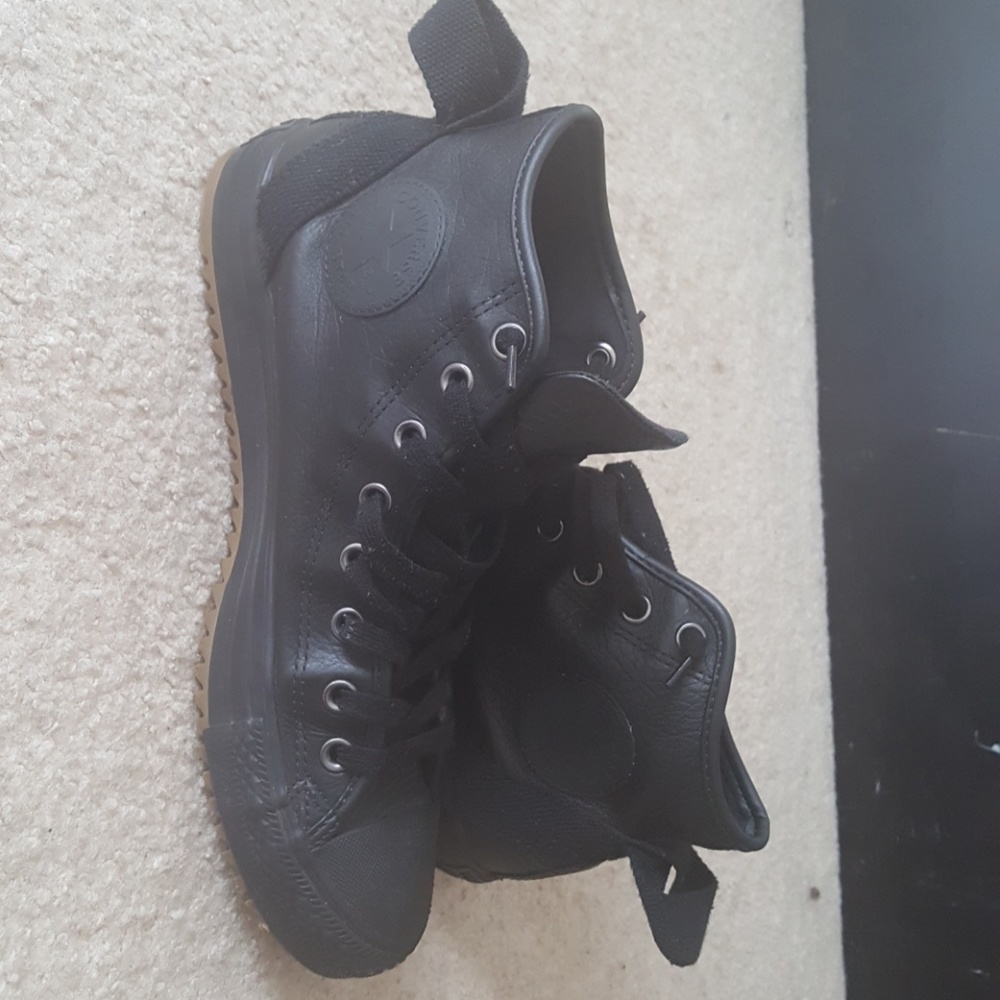 Men's Black Leather Converse mid top