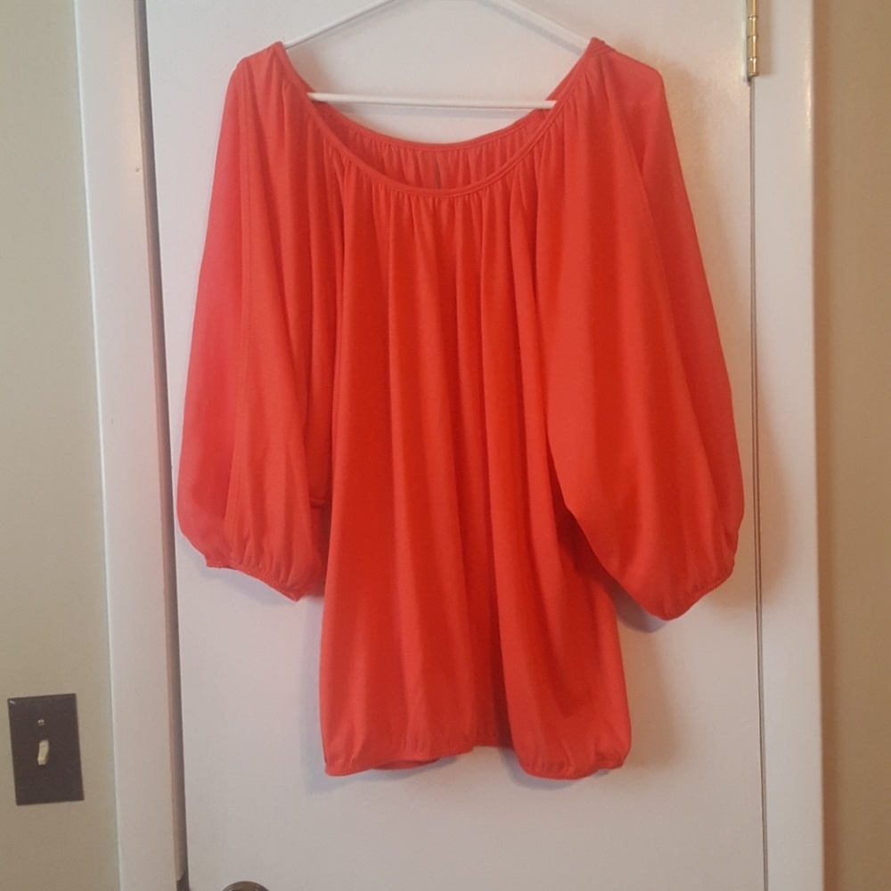 Coral top