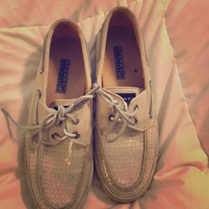 Women’s size 7 white sequin Sperry Top Sider