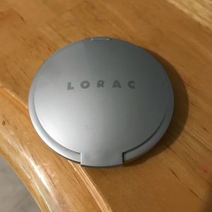 LORAC PERFECTLY LIT SPOTLIGHT HIGHLIGHTER!
