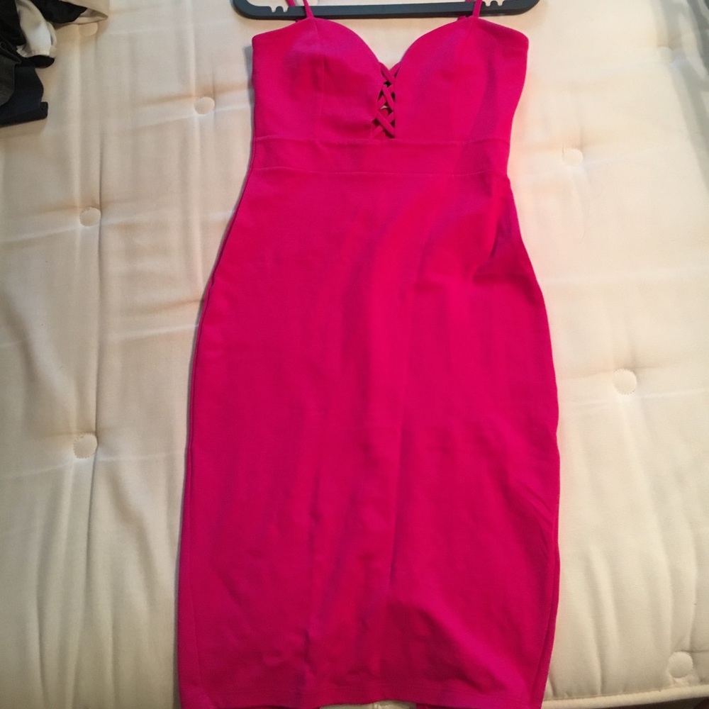 Slinky pink party dress with cut out