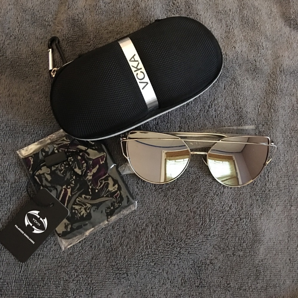 Silver Mirror Sunglasses
