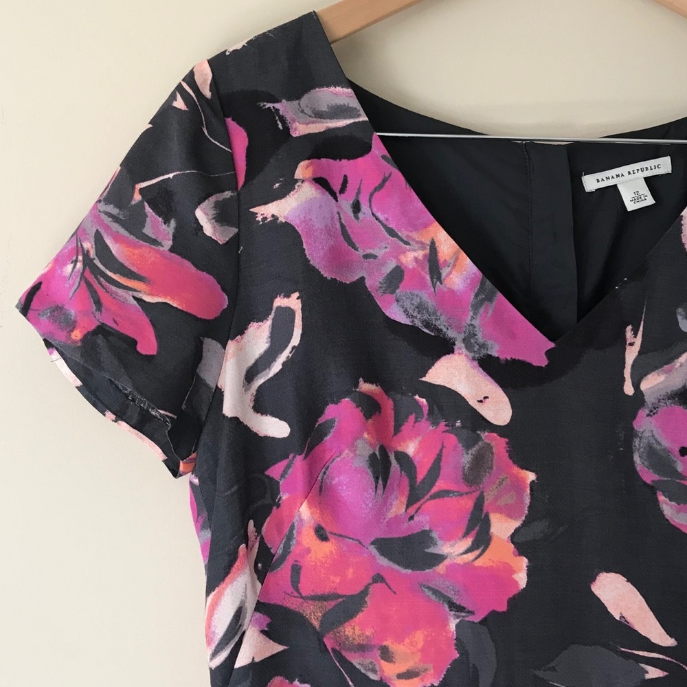 Banana Republic floral short-sleeve sheath dress