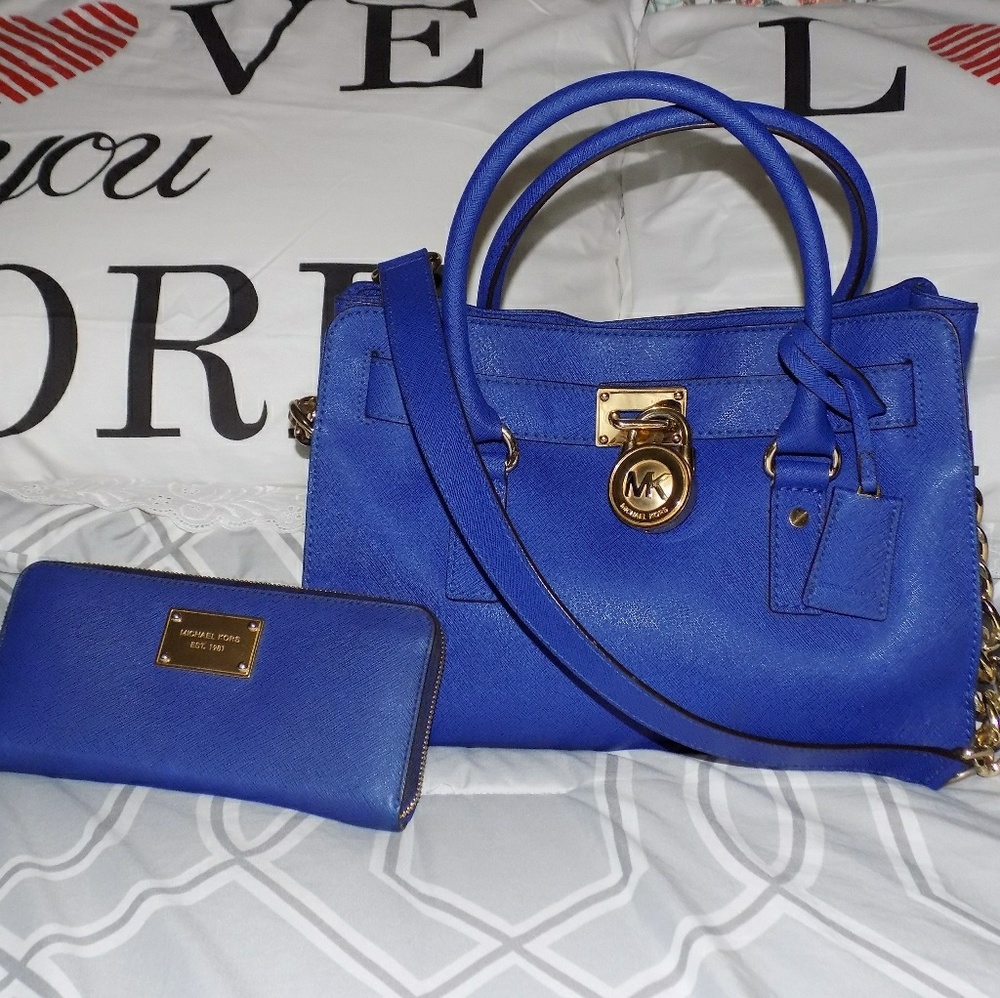 Authentic Royal Blue Michael Kors Hamilton& wallet