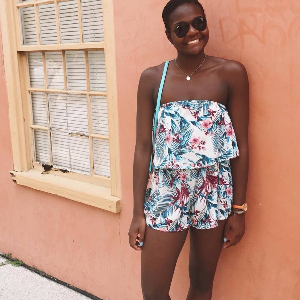 Meet your Posher, Alicia