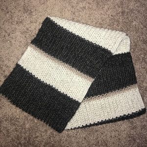 Infinity scarf