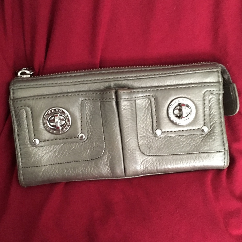 Marc Jacobs wallet