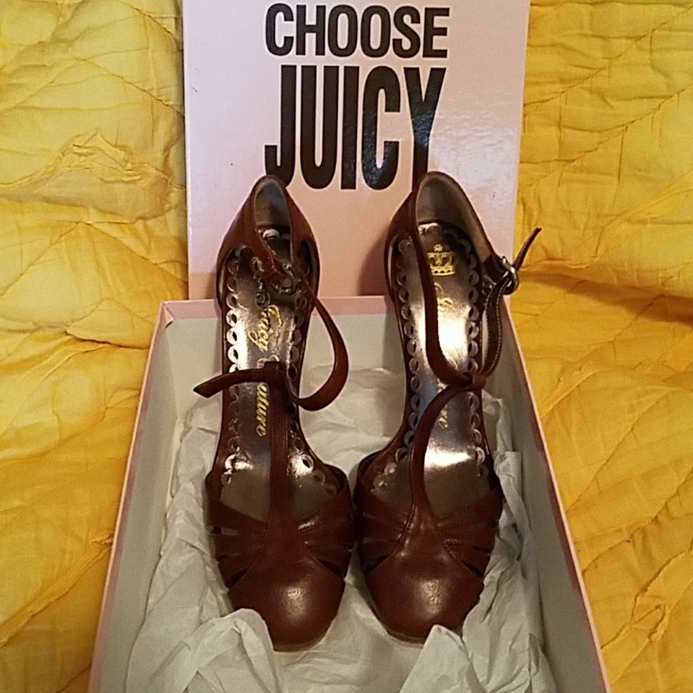 Juicy Couture Pump sz 6.5, saddle color
