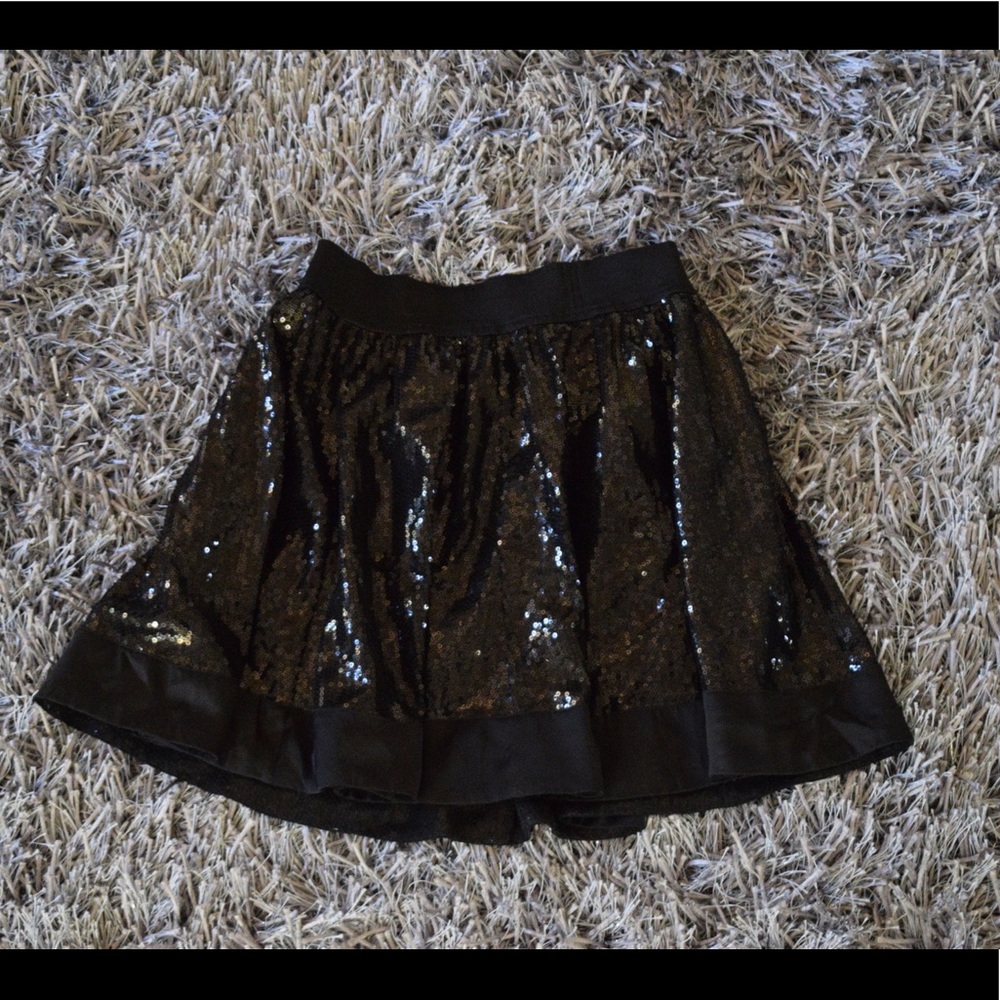 Black sequin skirt - Picture 2 of 2