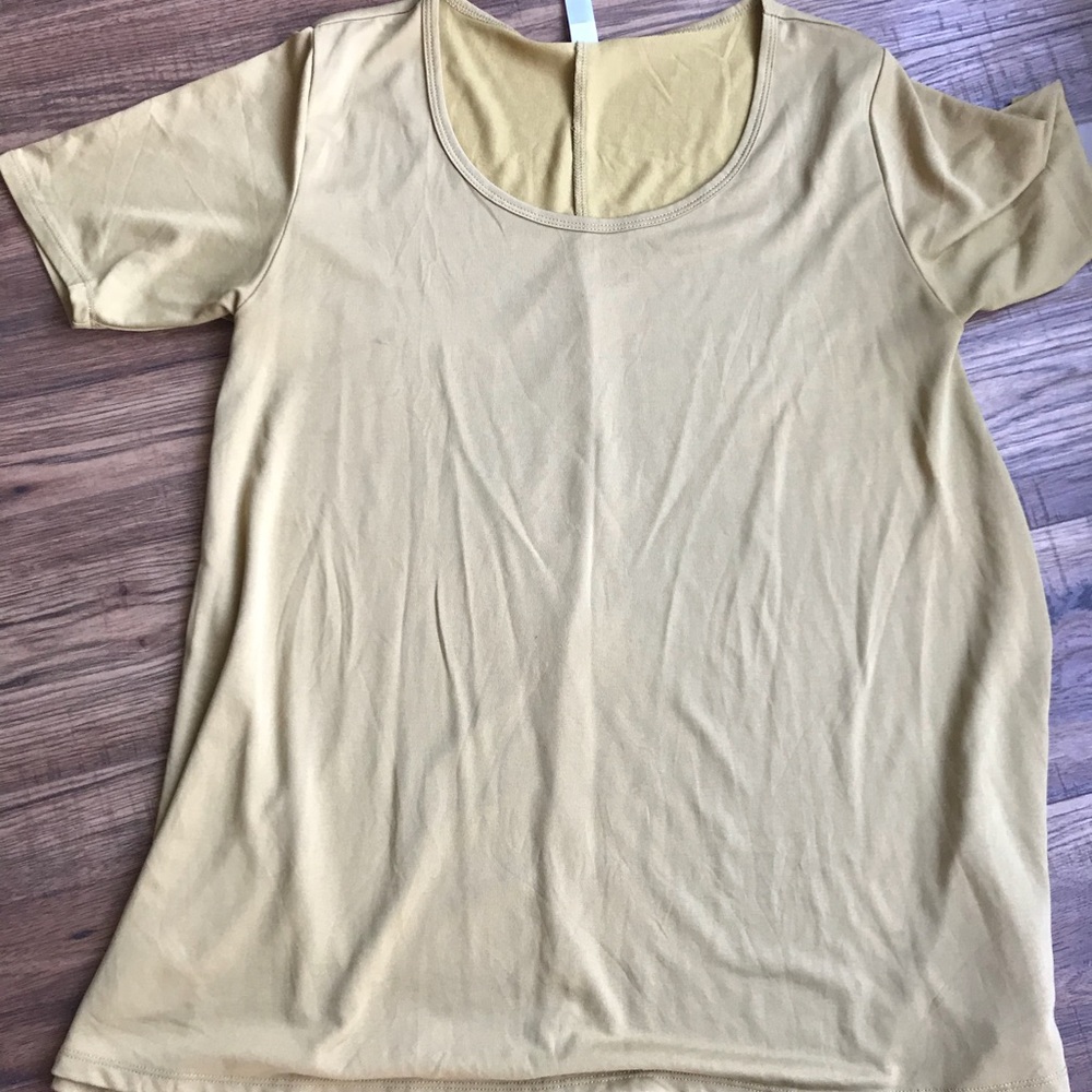 Golden colored perfect tee