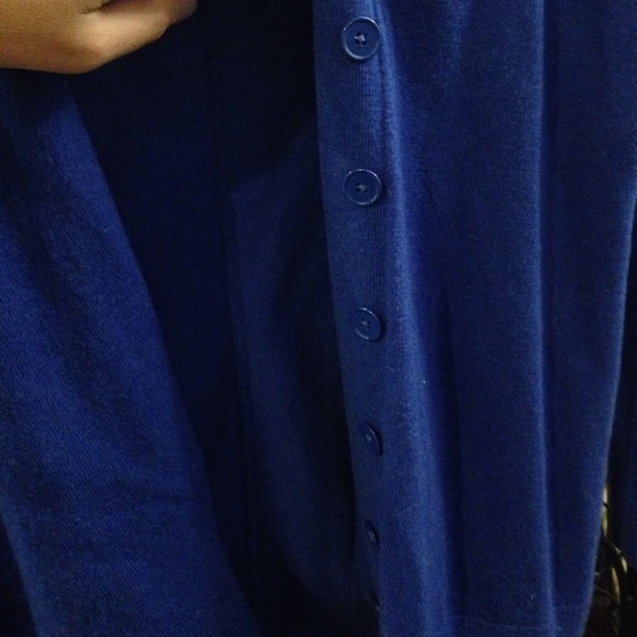 Gap Cardigan - Picture 2 of 3