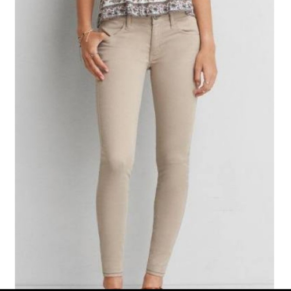 American eagle khaki pants