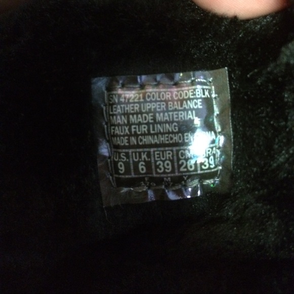 NEW furry boots - Picture 5 of 5