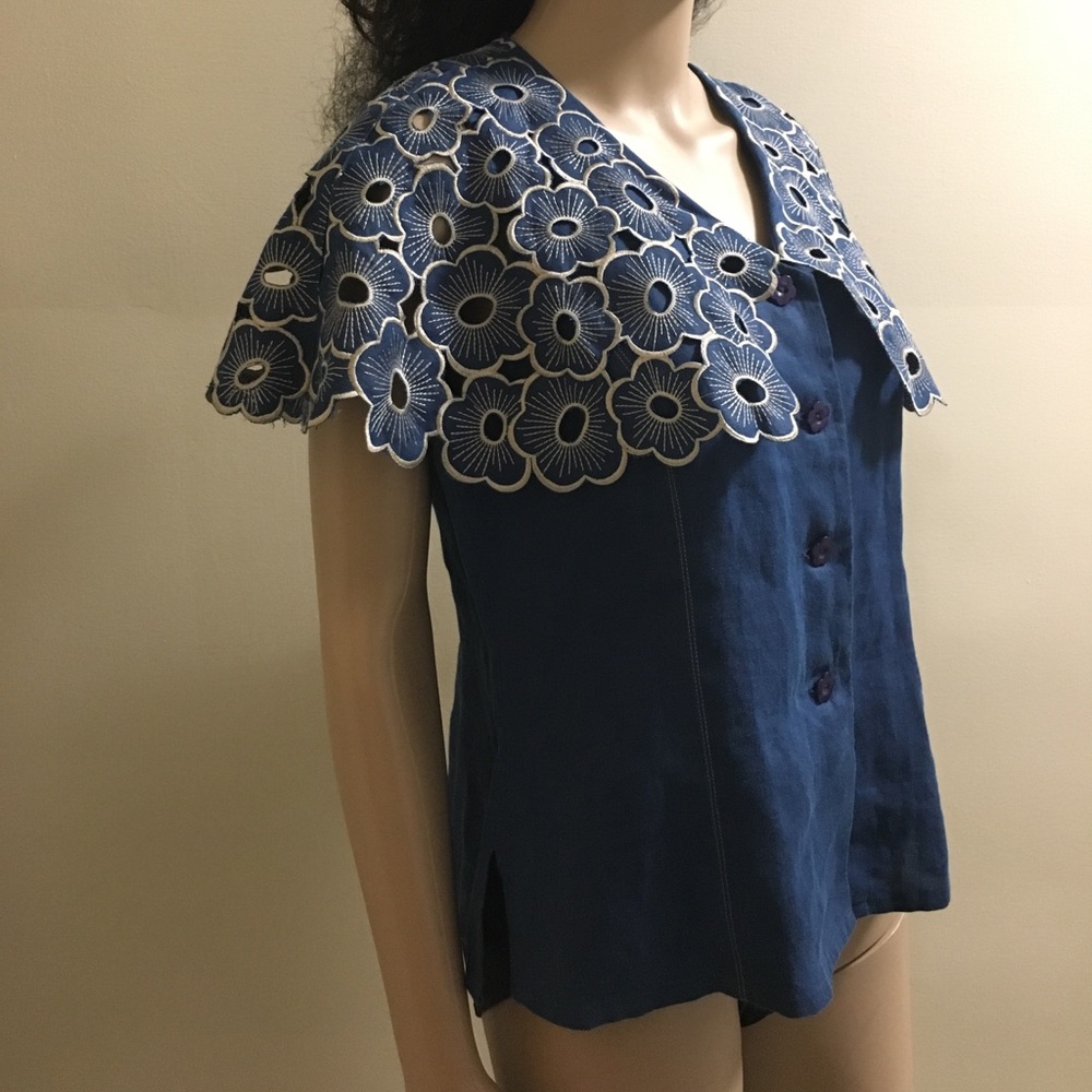 ⤵️ Embroidered Irish Linen Blouse/Top