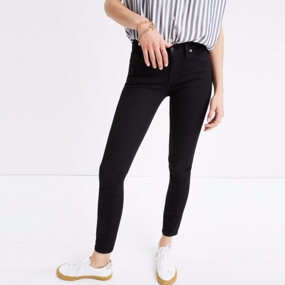 Madewell Skinny Skinny Jeans in Lunar Wash