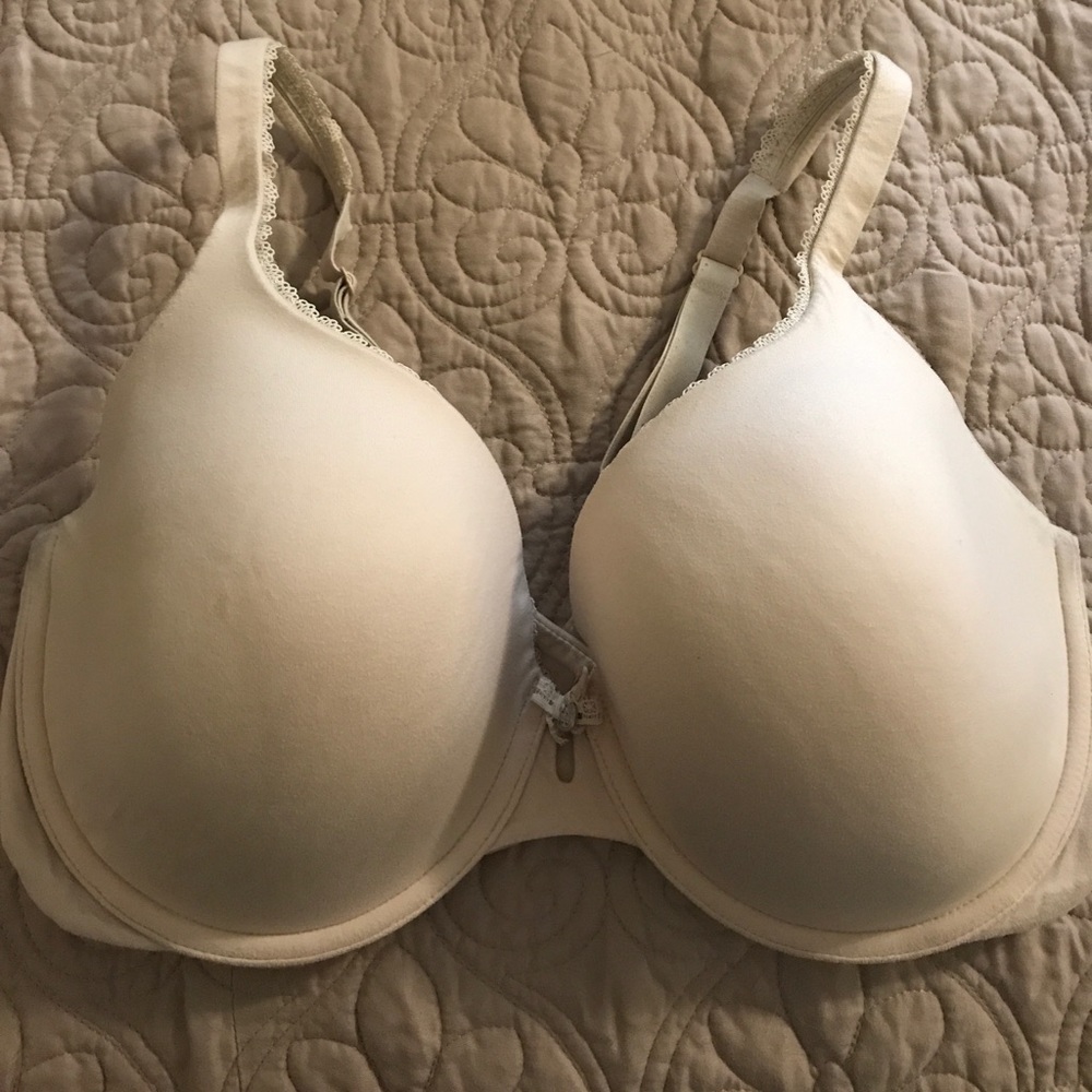 VS tan bra