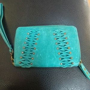 Lucky brand wristlet.EUC