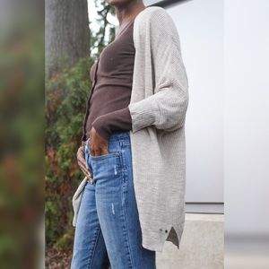 SOLD American Eagle Women's Loose Cardigan Sweater