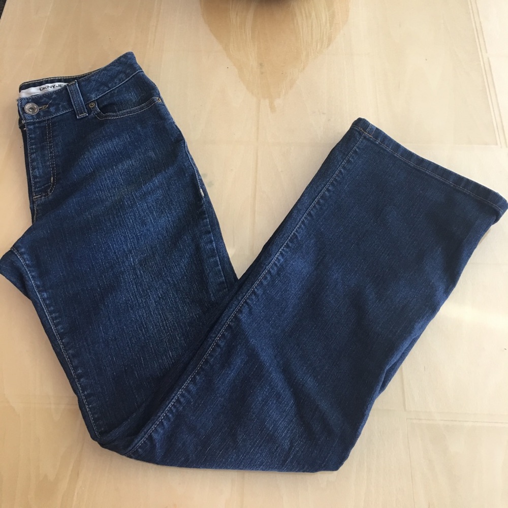 DKNY wide leg dark denim jeans size 8