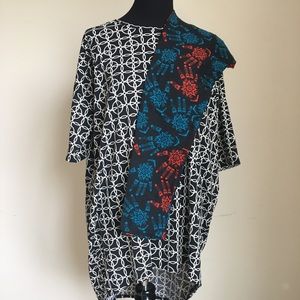 LuLaRoe Outfit! Large Irma and tc leggings