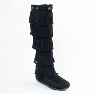Minnetonka Five Layer Fringe Women’s Boots