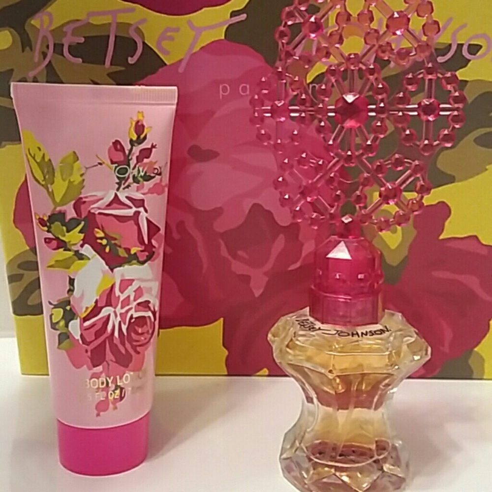 Betsey Johnson set