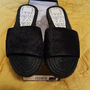 New Dolce Vita black calf hair sandal, sz 7,