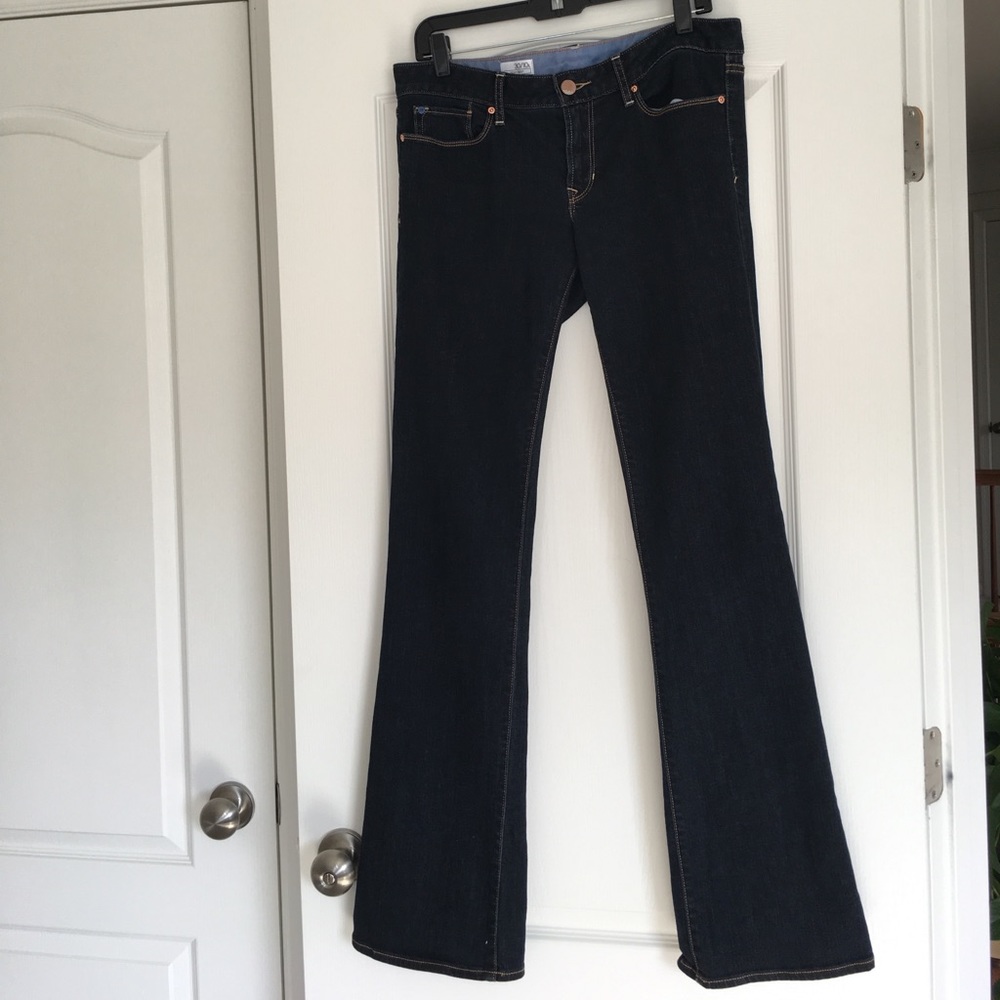 Gap dark rinse sexy boot jeans
