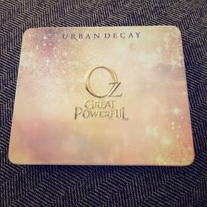 Urban Decay ‘Glinda Palette’ -Barely Used