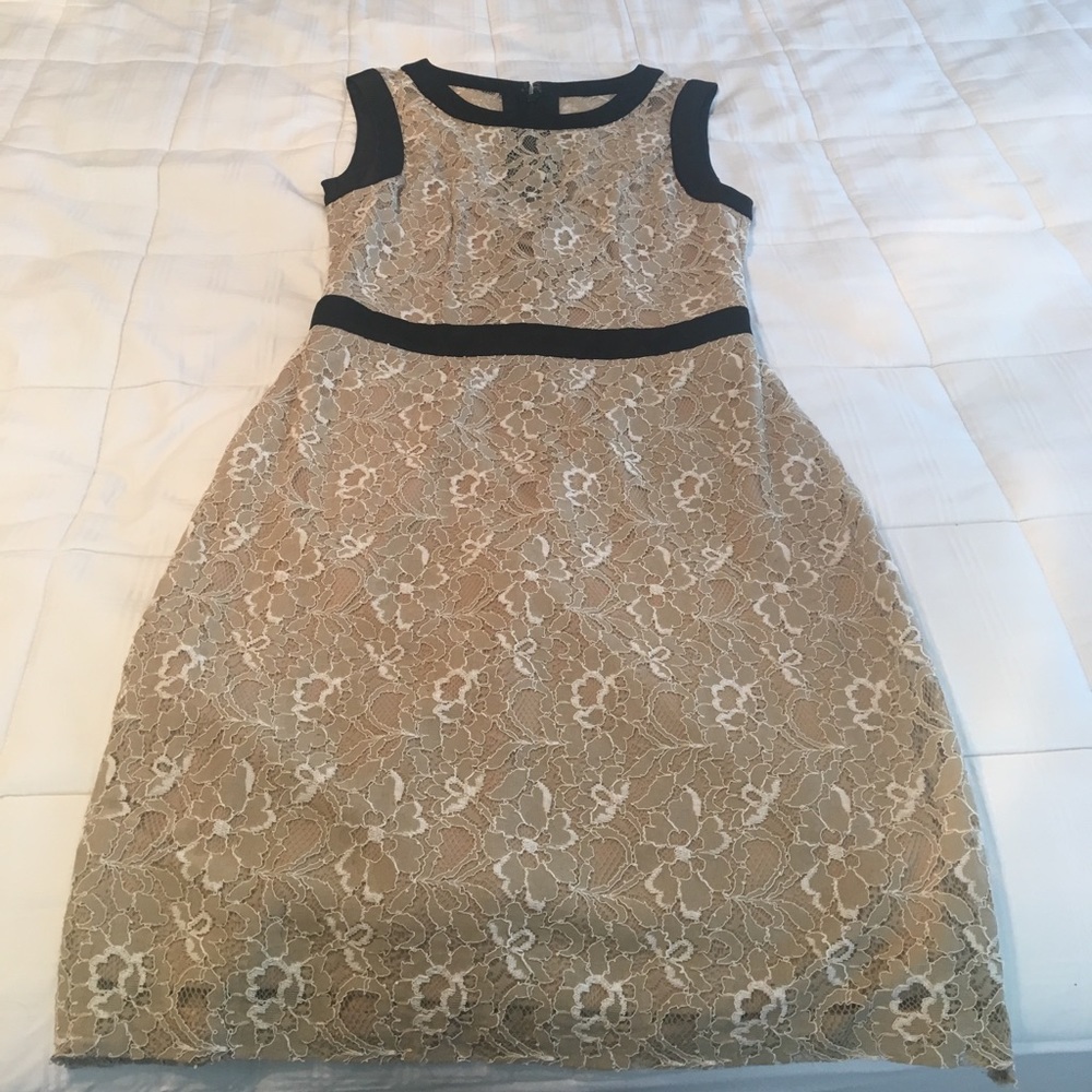 Lace shift - Picture 2 of 4