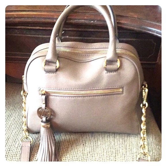 Michael Kors purse - Picture 1 of 3