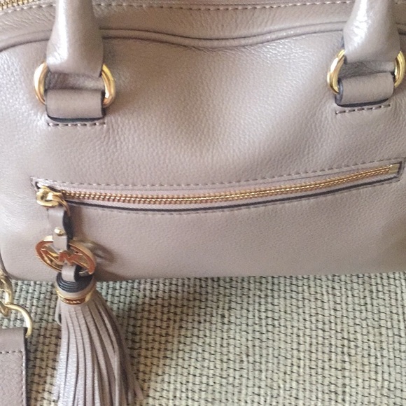 Michael Kors purse - Picture 3 of 3