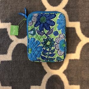 Vera Bradley Doodle Daisy iPad Case