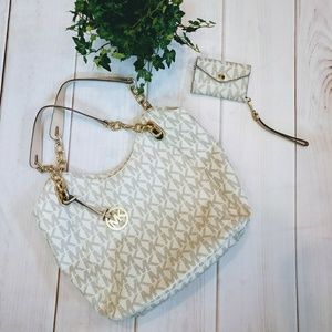 Michael Kors Signature Large Bag & Wallet Set!