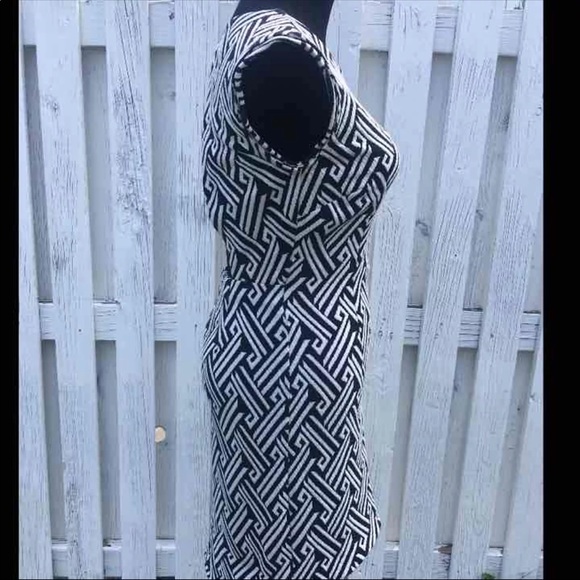 Silence and noise Black white Mini Dress - Picture 2 of 3