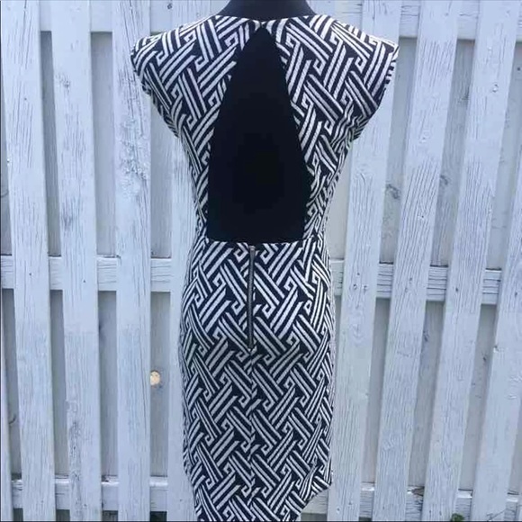 Silence and noise Black white Mini Dress - Picture 3 of 3