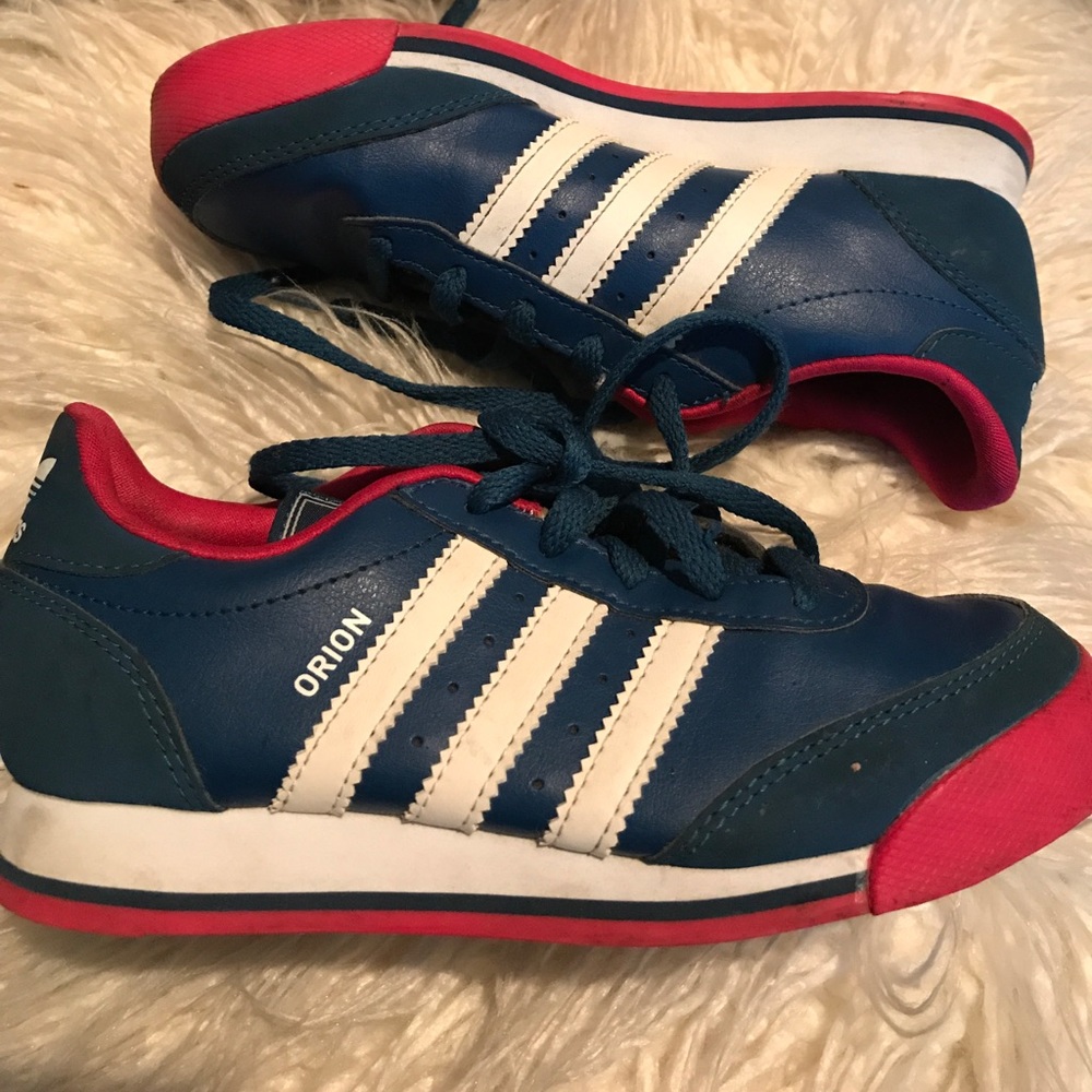 Adidas Orion sneakers