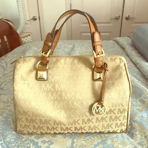 Brand New Michael Kors Grayson Large Camel Bag