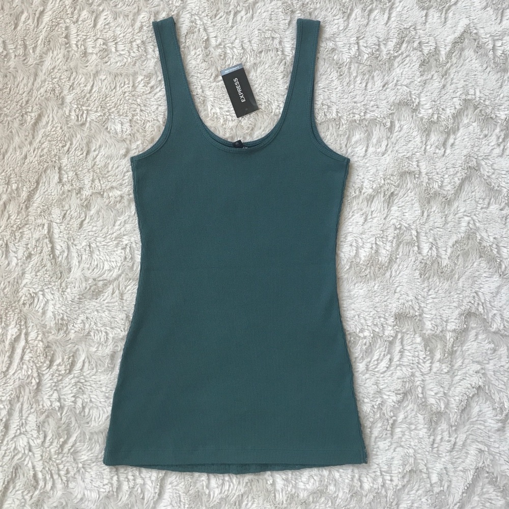 Express Sequin Tank Top - Picture 2 of 8