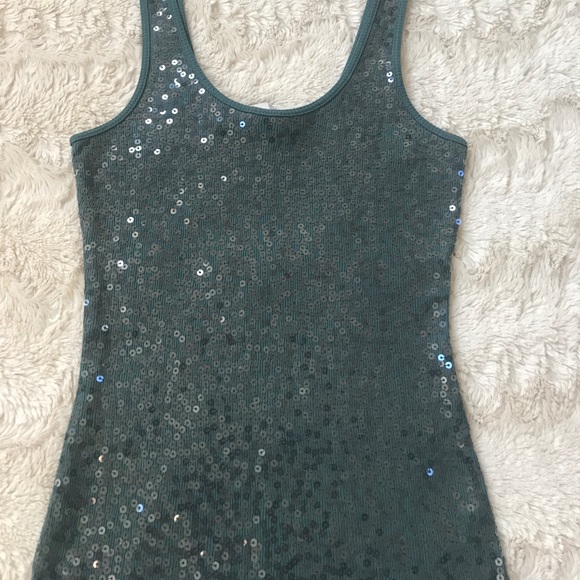 Express Sequin Tank Top - Picture 3 of 8