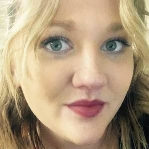 Meet your Posher, Caitlin