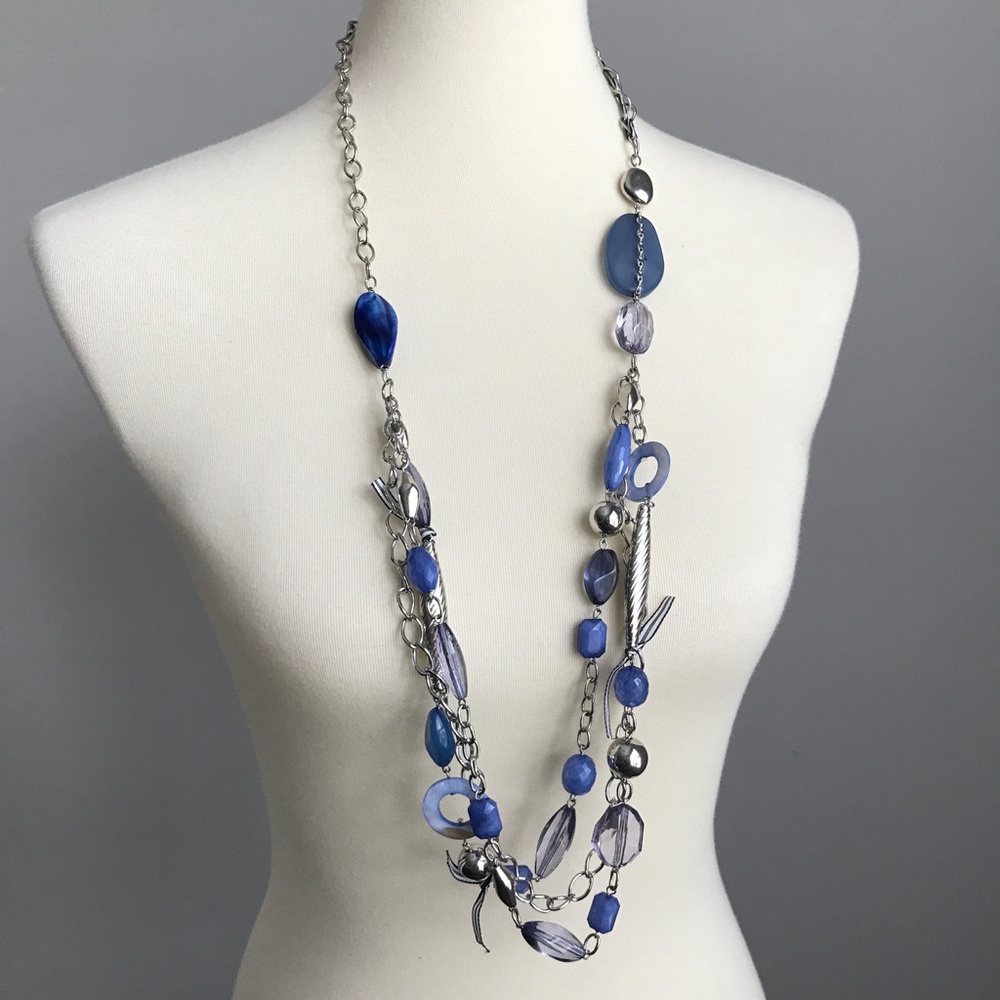 Gorgeous good condition necklace