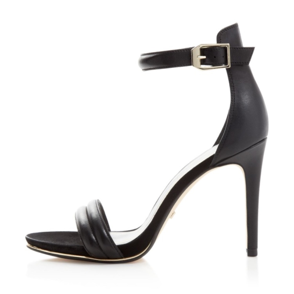 Kenneth Cole Brooke Sandal
