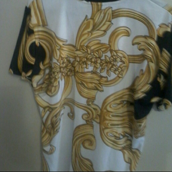 Used Clothing - Picture 2 of 2