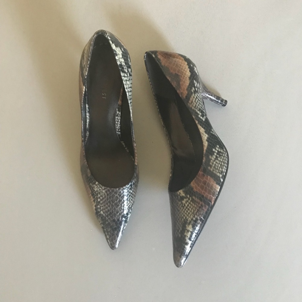Nine West Snakeskin Pointed Toe Pumps