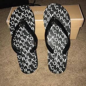 Michael Kors flip flops! Michael Kors flip flops!