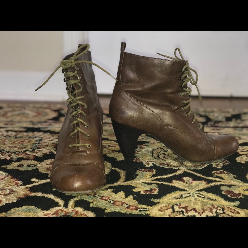 Elle Brown Booties