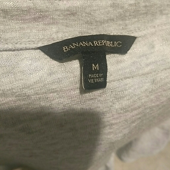 Grey knit Banana Republic top w/ ruffle. - Picture 2 of 2