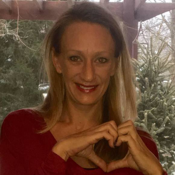 Meet your Posher, Christin - Picture 1 of 1