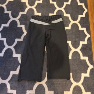 Lululemon capris
